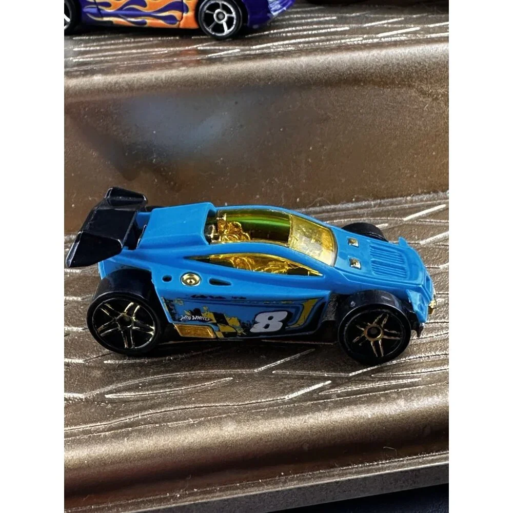 Lot Of 12 Hot Wheels‎ Maisto Diecast Cars And Trucks Modern And Vintage
